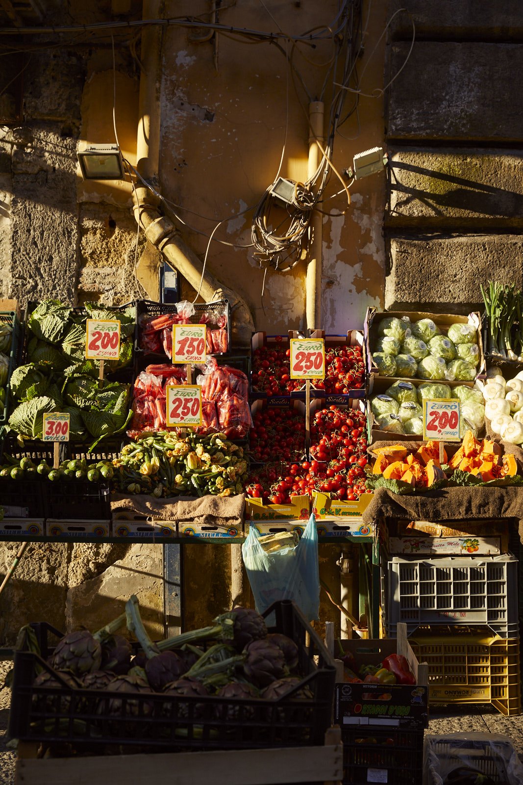 FARE Issue 15: Naples