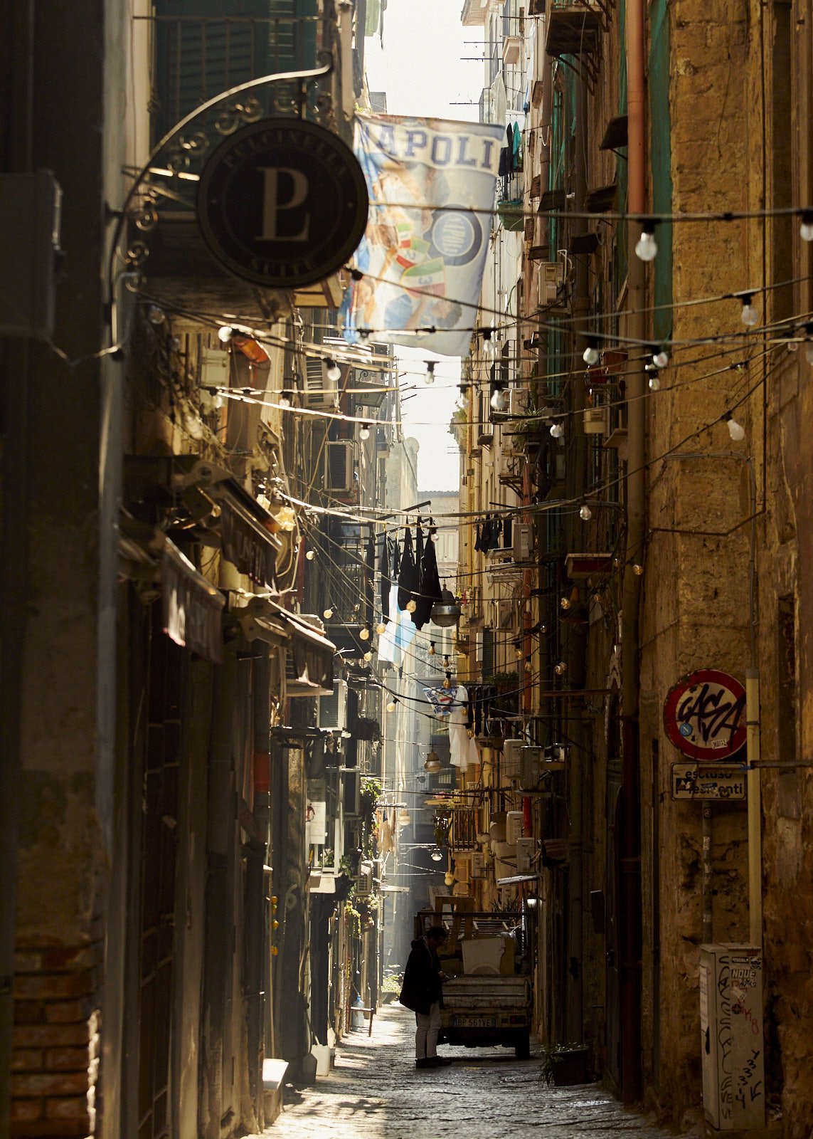 FARE Issue 15: Naples