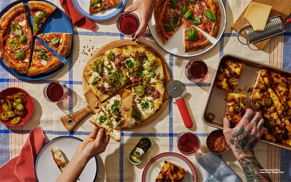 Eater: 100 Essential Restaurant Recipes from the Authority on Where to Eat and Why It Matters (Hillary Dixler Canavan) *Signed*
