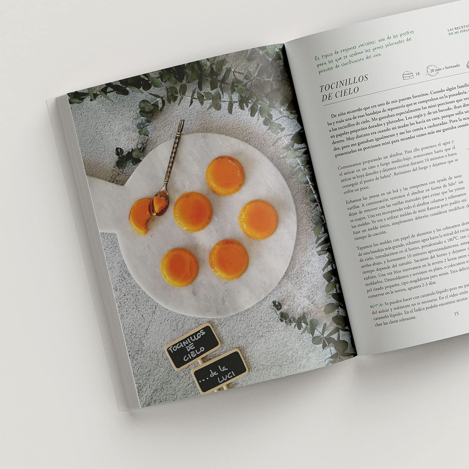 (Pastry - Spanish) José Martínez de Sousa. Dulces Recuerdos. 100 recetas de repostería tradicional