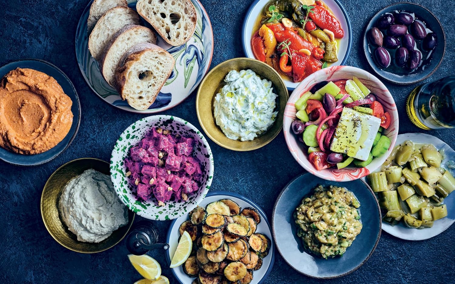 Yassou: The Simple, Seasonal Mediterranean Cooking of Greece (Shaily Lipa)