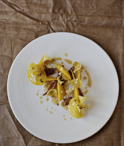 Noma: Time and Place in Nordic Cuisine (René Redzepi)