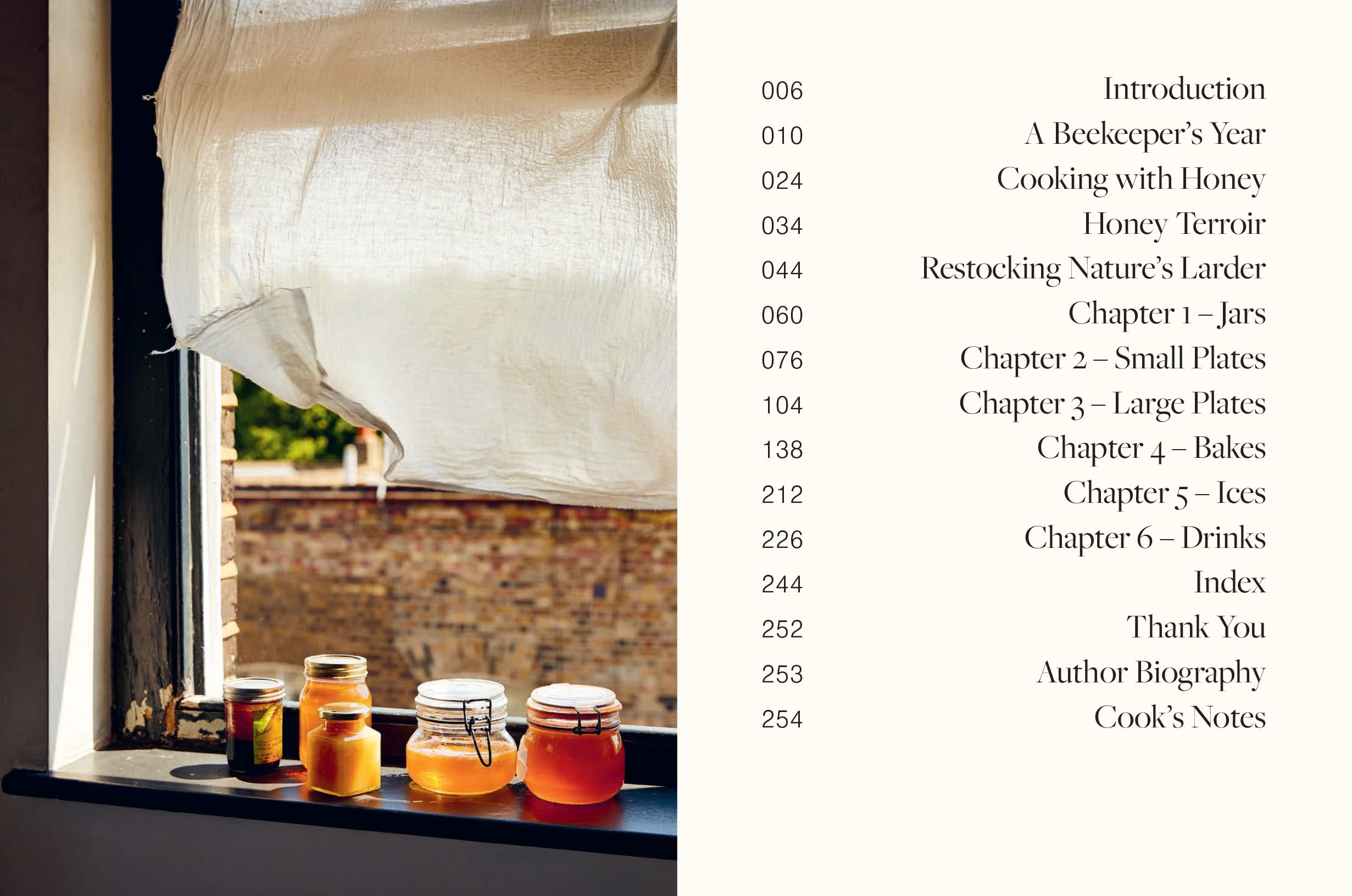 Honey: Recipes From a Beekeeper's Kitchen (Amy Newsome)