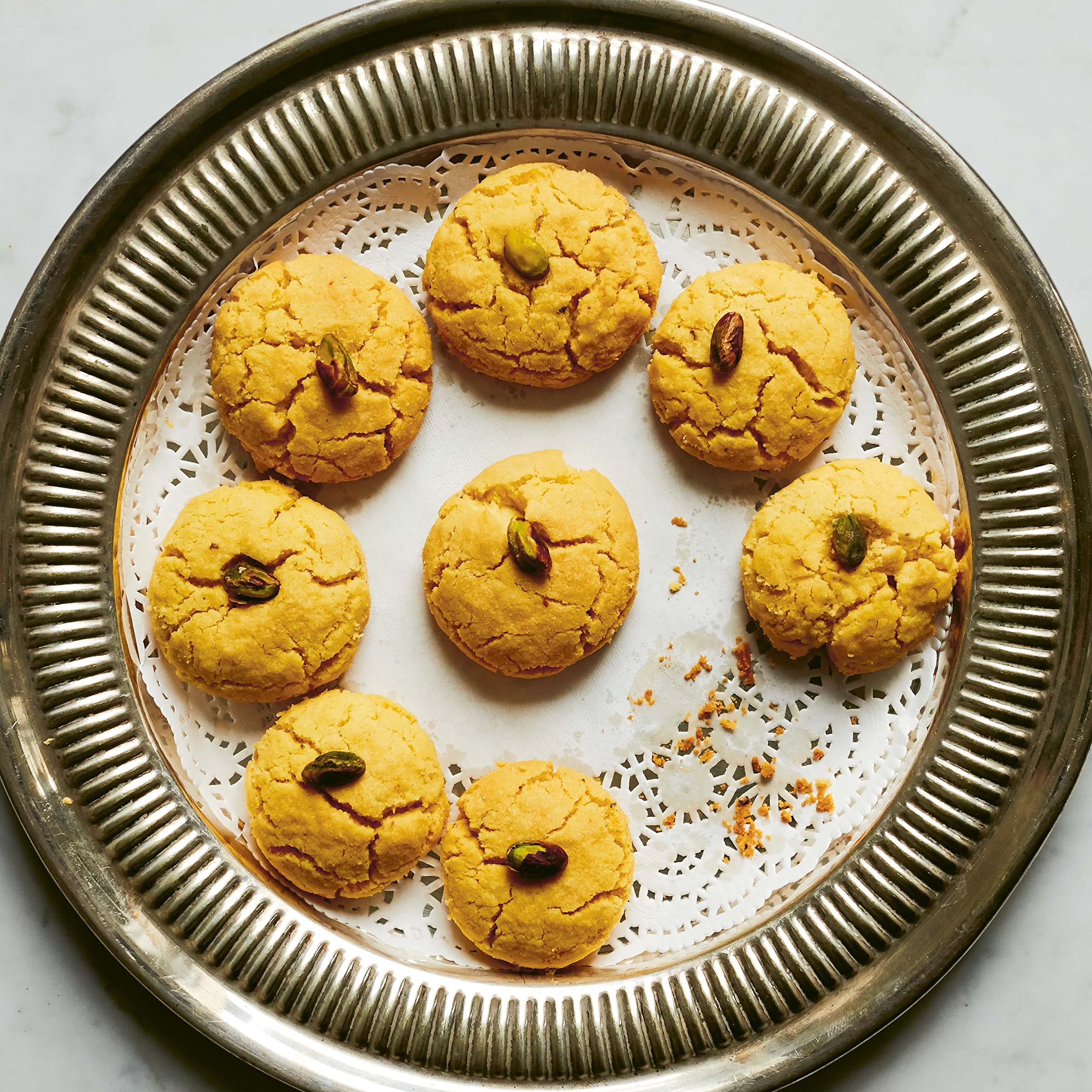Parsi: From Persia to Bombay: Recipes & Tales from the Ancient Culture (Farokh Talati)