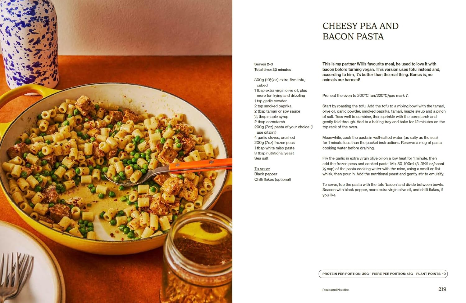 Soph's 30 in 30 Plant Kitchen: Delicious plant-based recipes with 30g of protein in 30 minutes or less (Sophie Waplington)