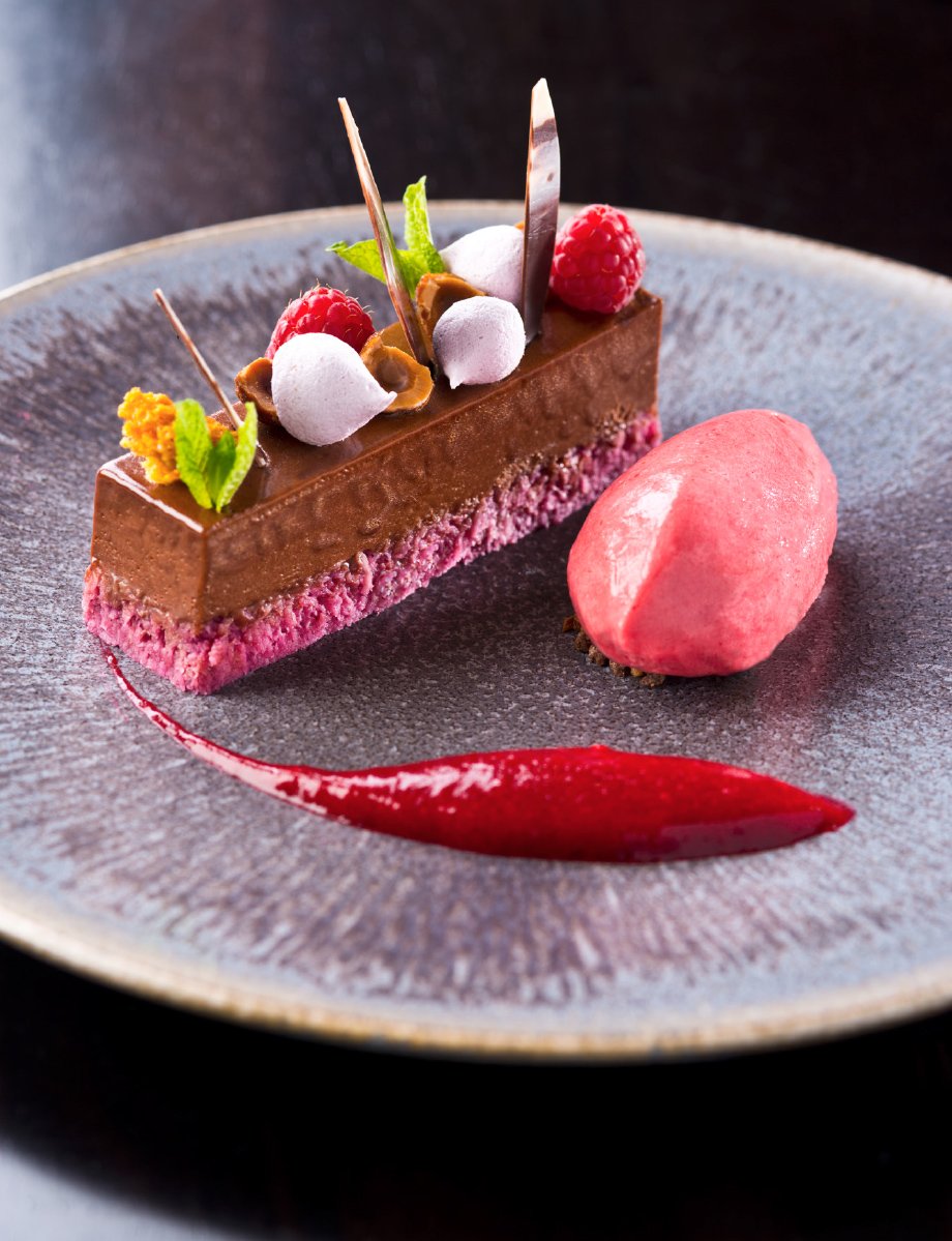 (Irish) Joanna Braniff & David Pauley. Belfast on a Plate