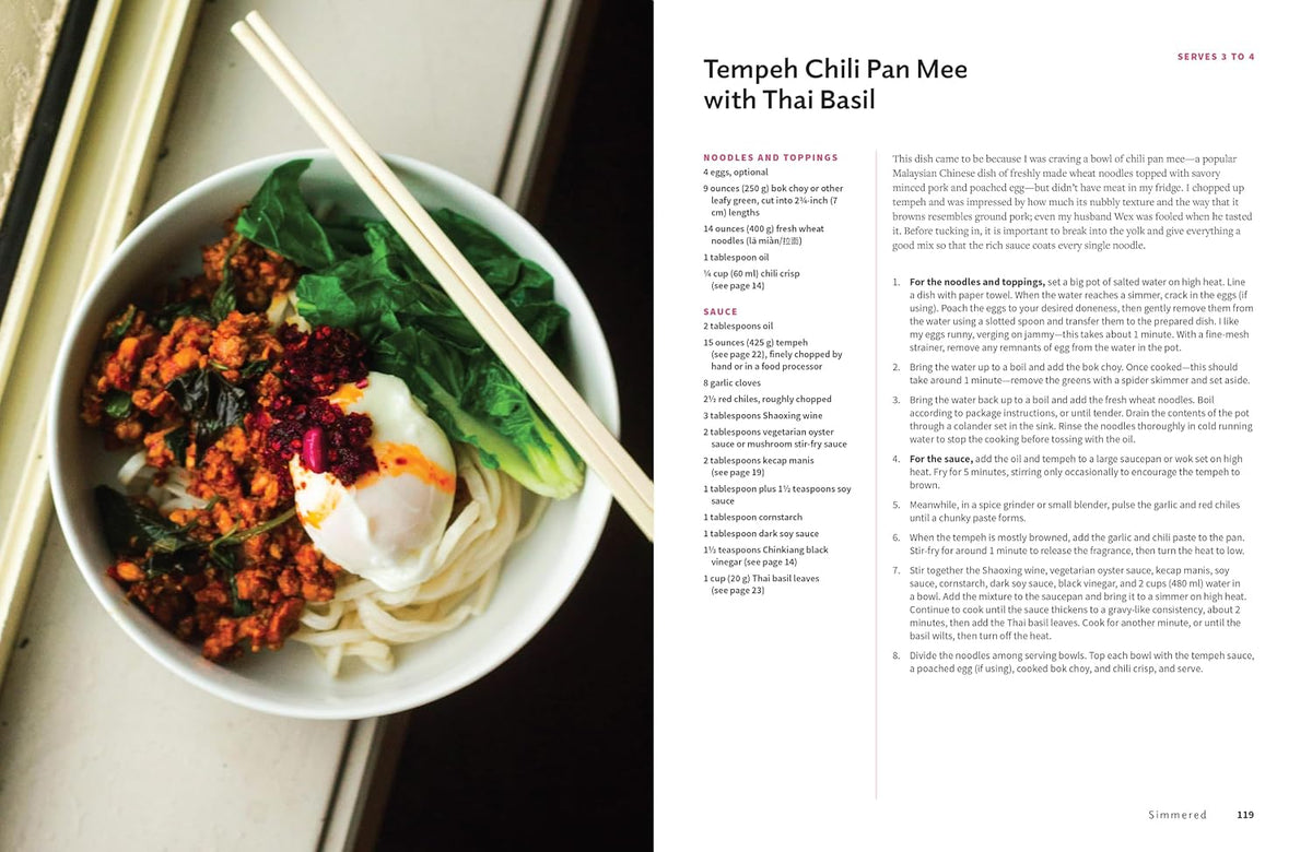 Plantasia: A Vegetarian Cookbook Through Asia (Pamelia Chia)
