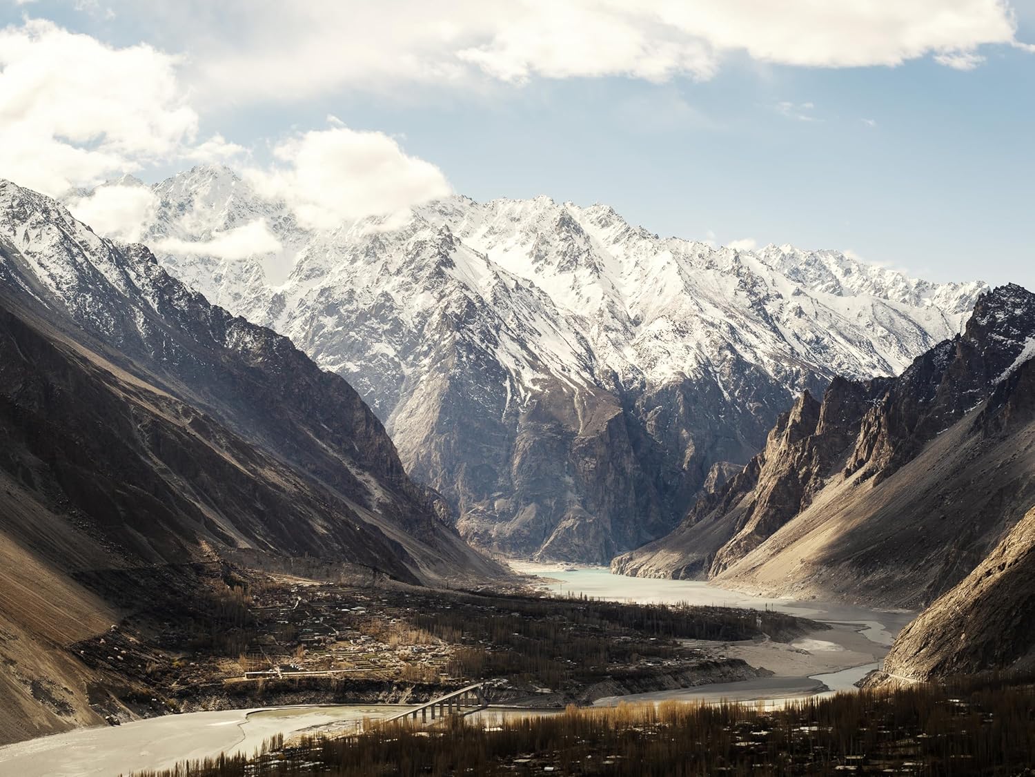 Pakistan: Recipes and Stories from Home Kitchens, Restaurants, and Roadside Stands (Maryam Jillani)