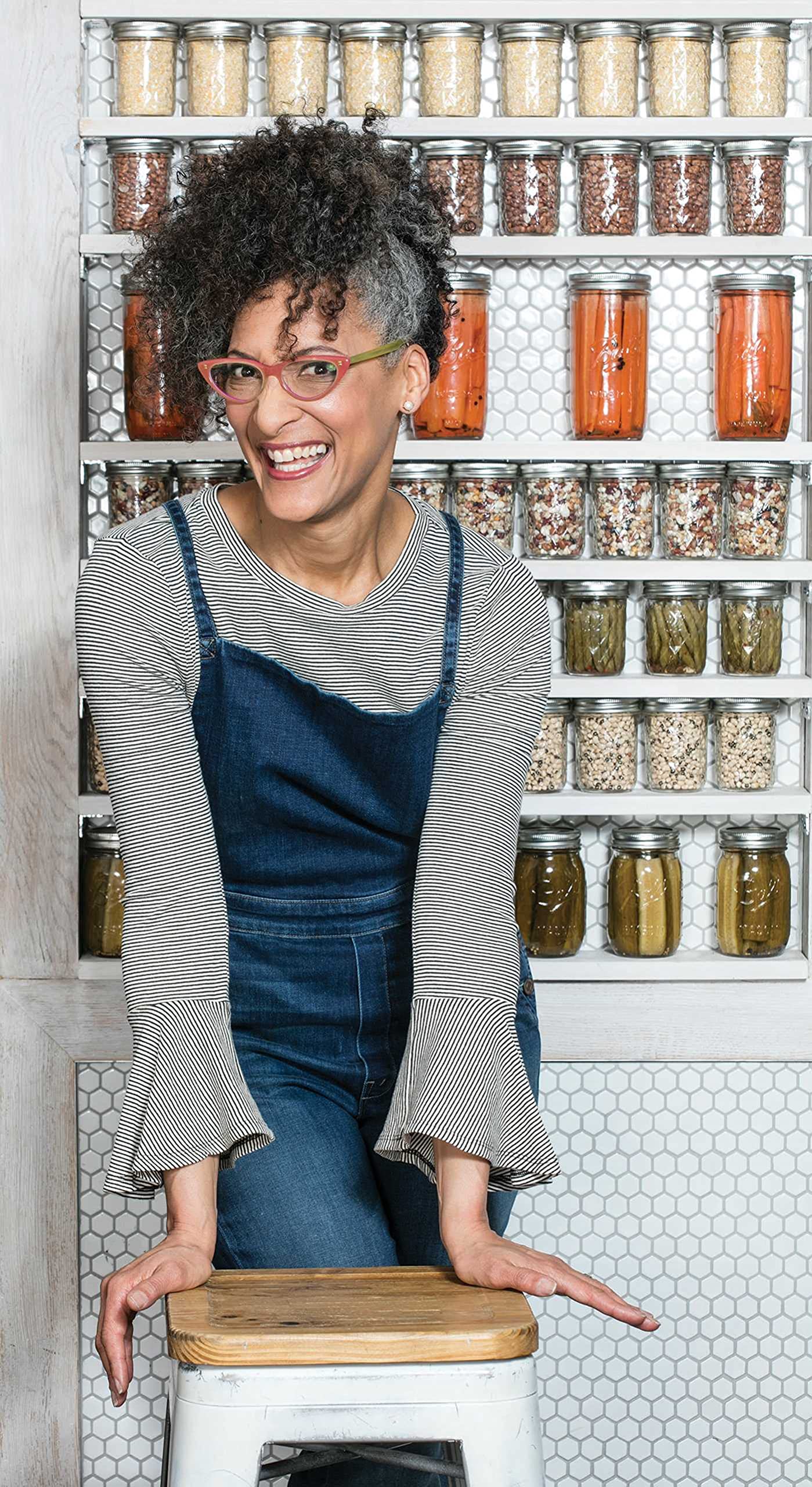 Carla & the Christmas Cornbread (Carla Hall, Cherise Harris)