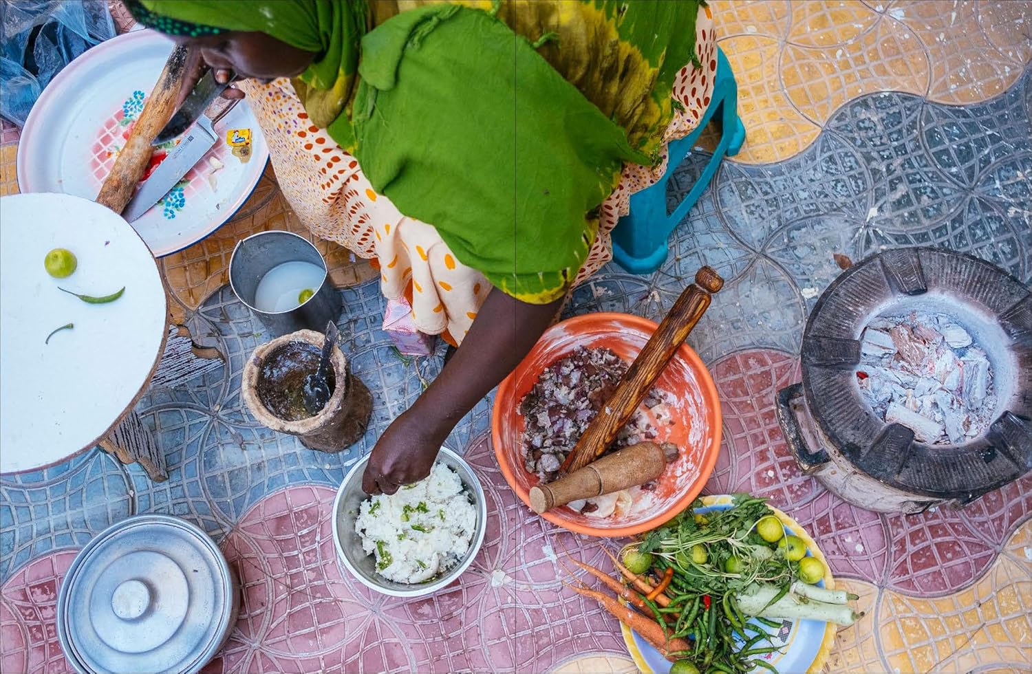 Soomaaliya: Food, Memory, and Migration: A Cookbook (Ifrah F. Ahmed)