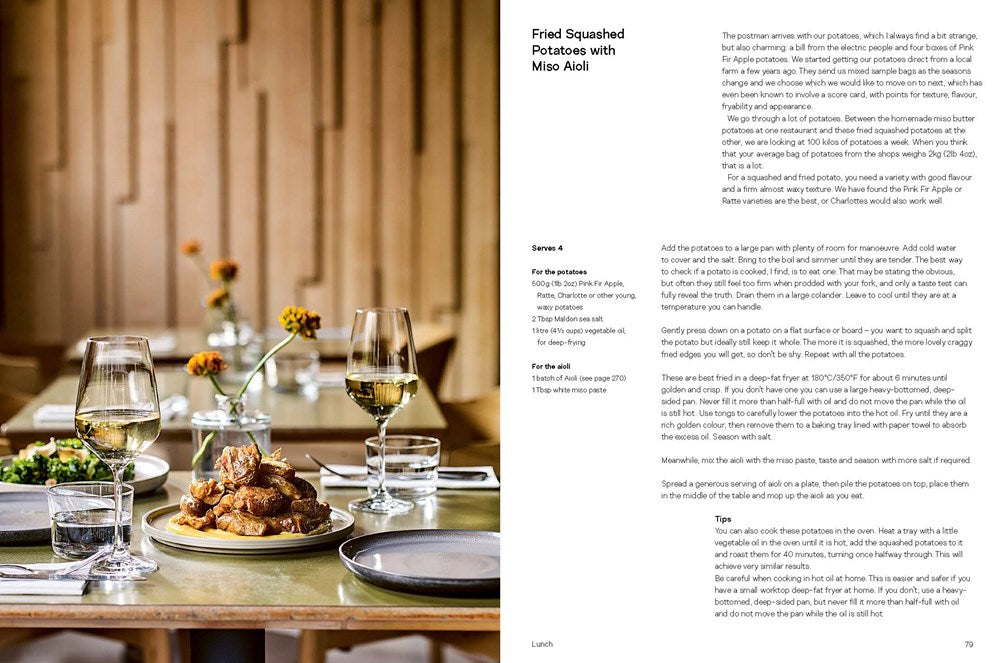 Service: One Day in a Restaurant, Over 150 Recipes to Cook at Home (Anna Hedworth)