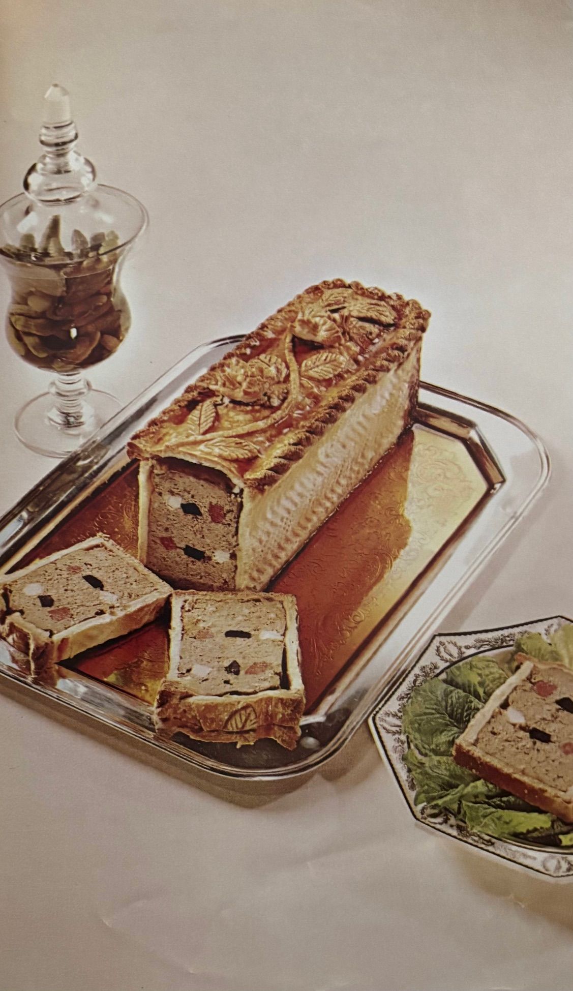 (Presidents) Rene Verdon. The White House Chef Cookbook