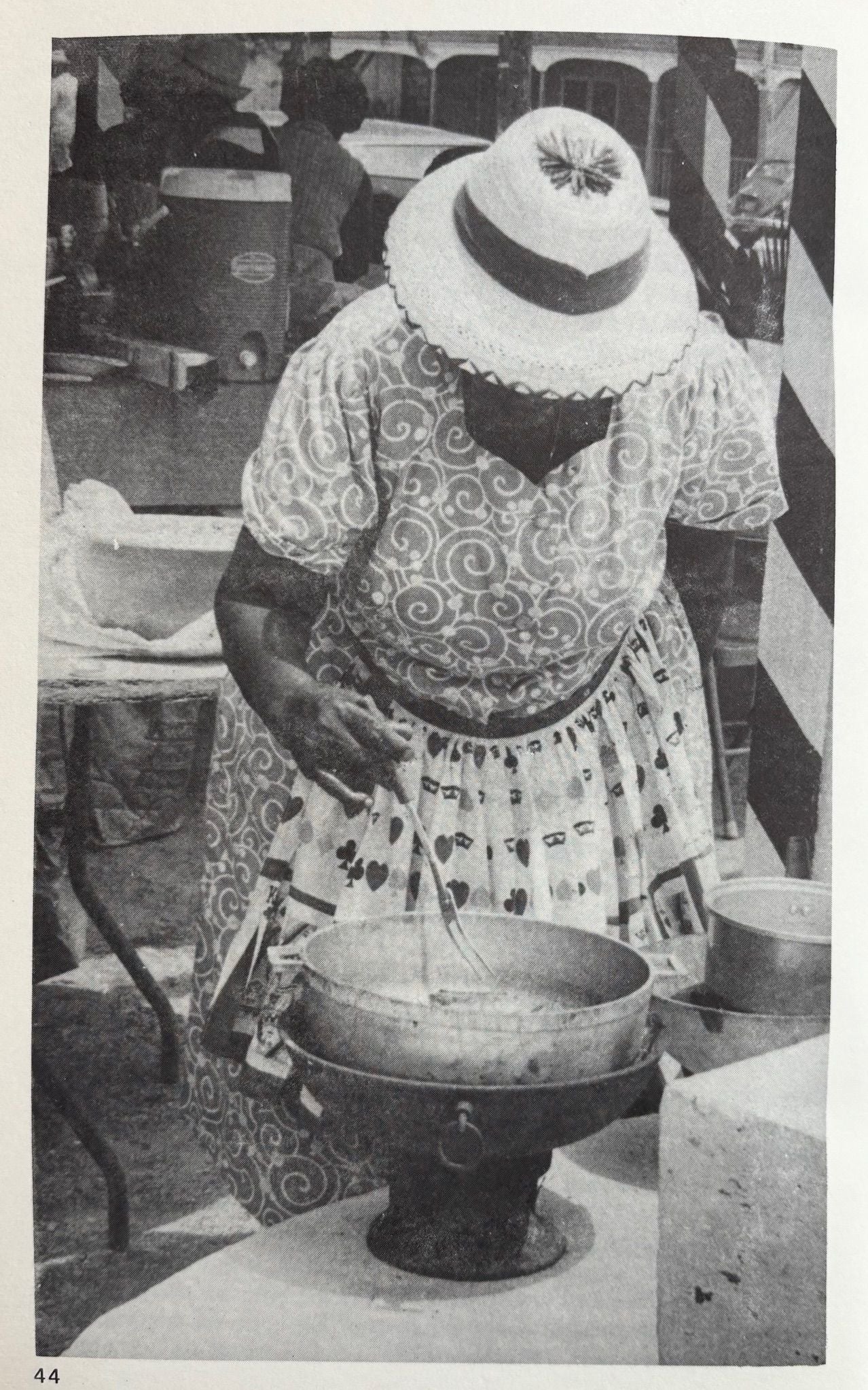 (*NEW ARRIVAL*) (Caribbean) Ivan & Doris Jadan. V.I. Cuisine with Ivan and Christine! A Holiday/Every Day Cookbook for Virgin Islands Children and their Friends from 9 to 90