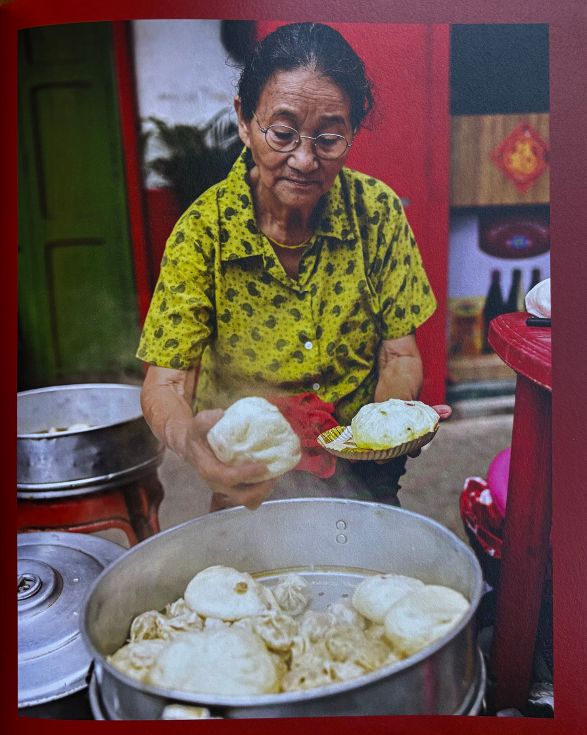 Kolkata: The People, Kitchens and Streets of the City of Joy (Sri Bodanapu) *Signed*