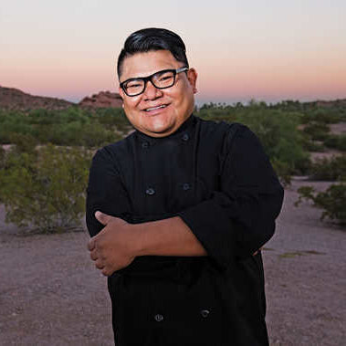 The New Native Kitchen: Celebrating Modern Recipes of the American Indian (Freddie Bitsoie, ames O. Fraioli)